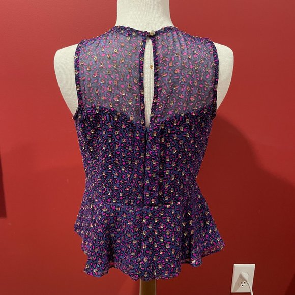 Alice & Trixie Sleeveless Scoop Neck Peplum Top/Zip Back/Gold Button at Neck - Picture 2 of 4